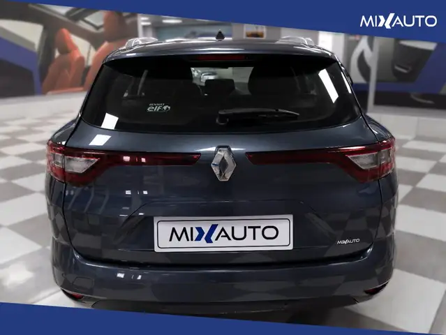 Renault Megane view 4