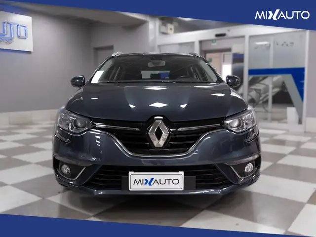 Renault Megane view 2