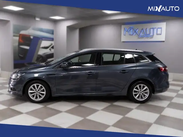 Renault Megane view 3