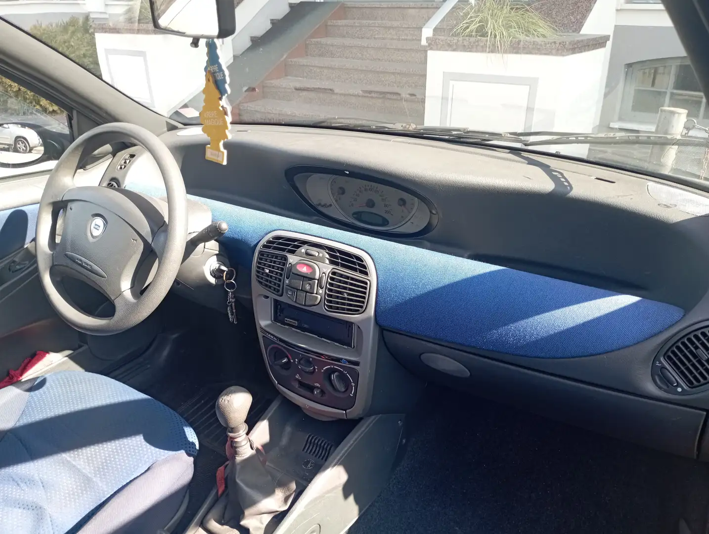 Lancia Ypsilon Albastru - 2