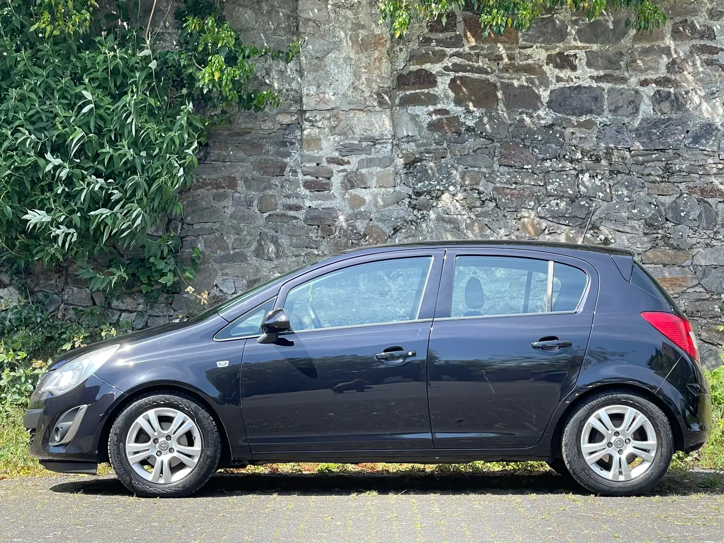 Opel Corsa Corsa D//Diesel//2013//1er main//Airco//Carnet Noir - 2