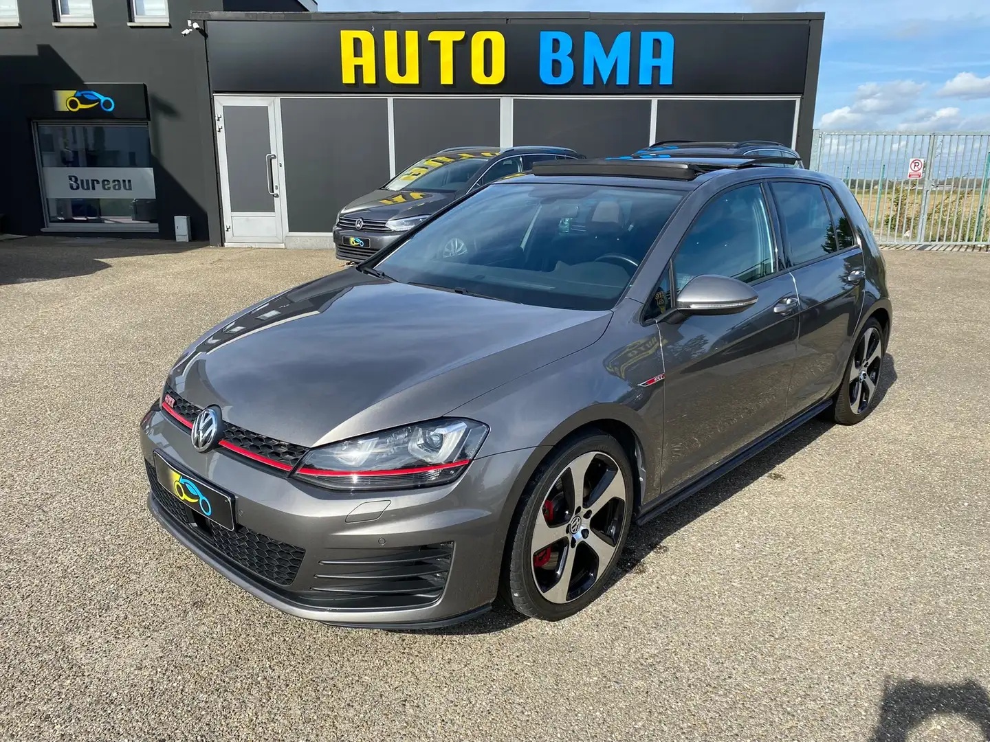 Volkswagen Golf GTI 2.0 TSI Performance DSG Grijs - 1