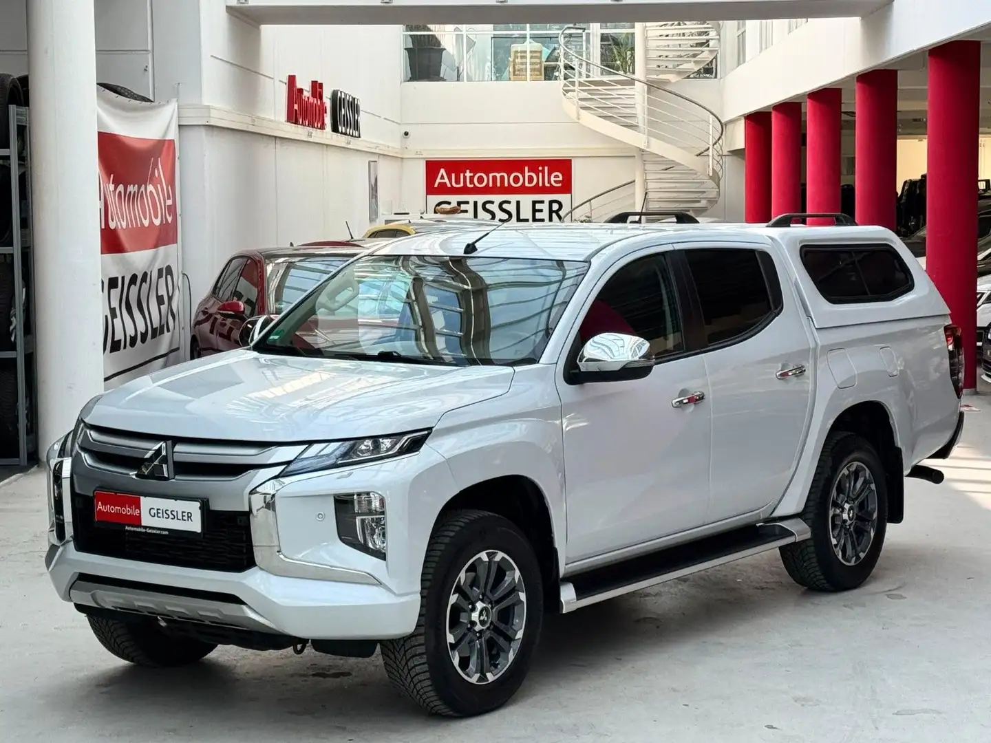 Mitsubishi L200 Intro Edition DoKa Hardtop+Automatik Weiß - 1
