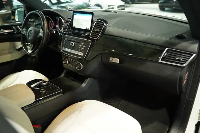 Mercedes-Benz Gle Class view 13