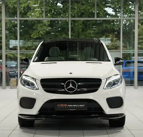 Mercedes-Benz Gle Class view 3
