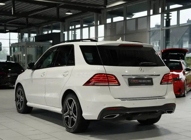 Mercedes-Benz Gle Class view 9