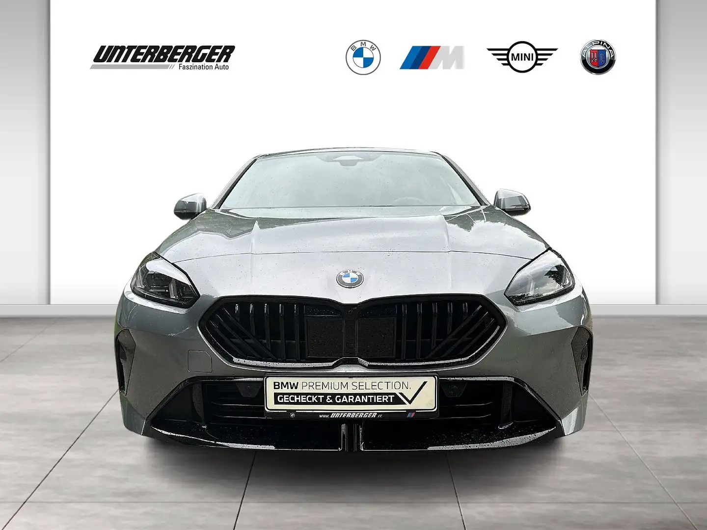 BMW 118 d Hatch M Sportpaket DAB LED Komfortzg. Shz Grau - 2