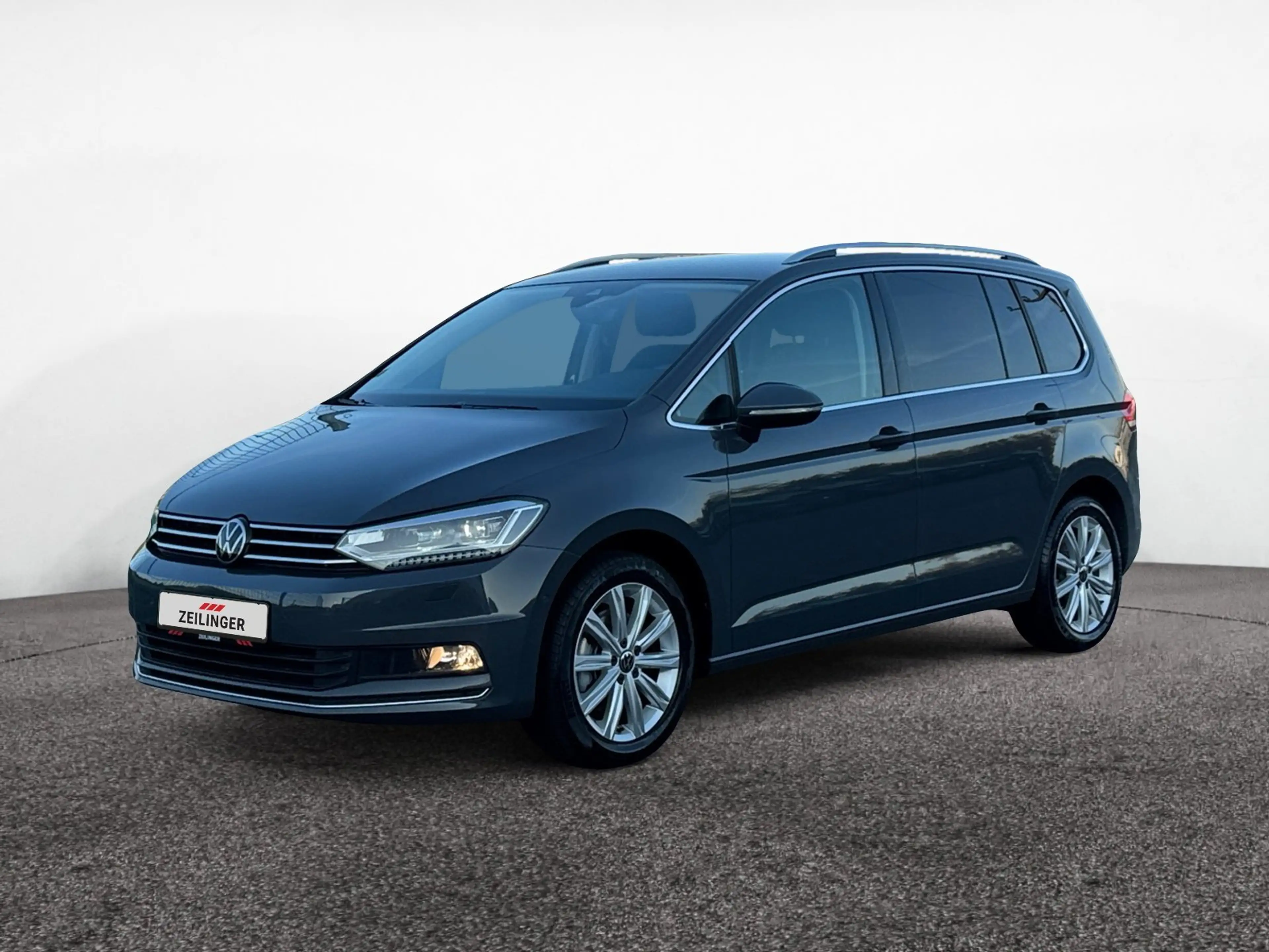 Volkswagen Touran Highline TSI DSG|7 SITZE|AHK|el.HECK|NAVI — photo 2