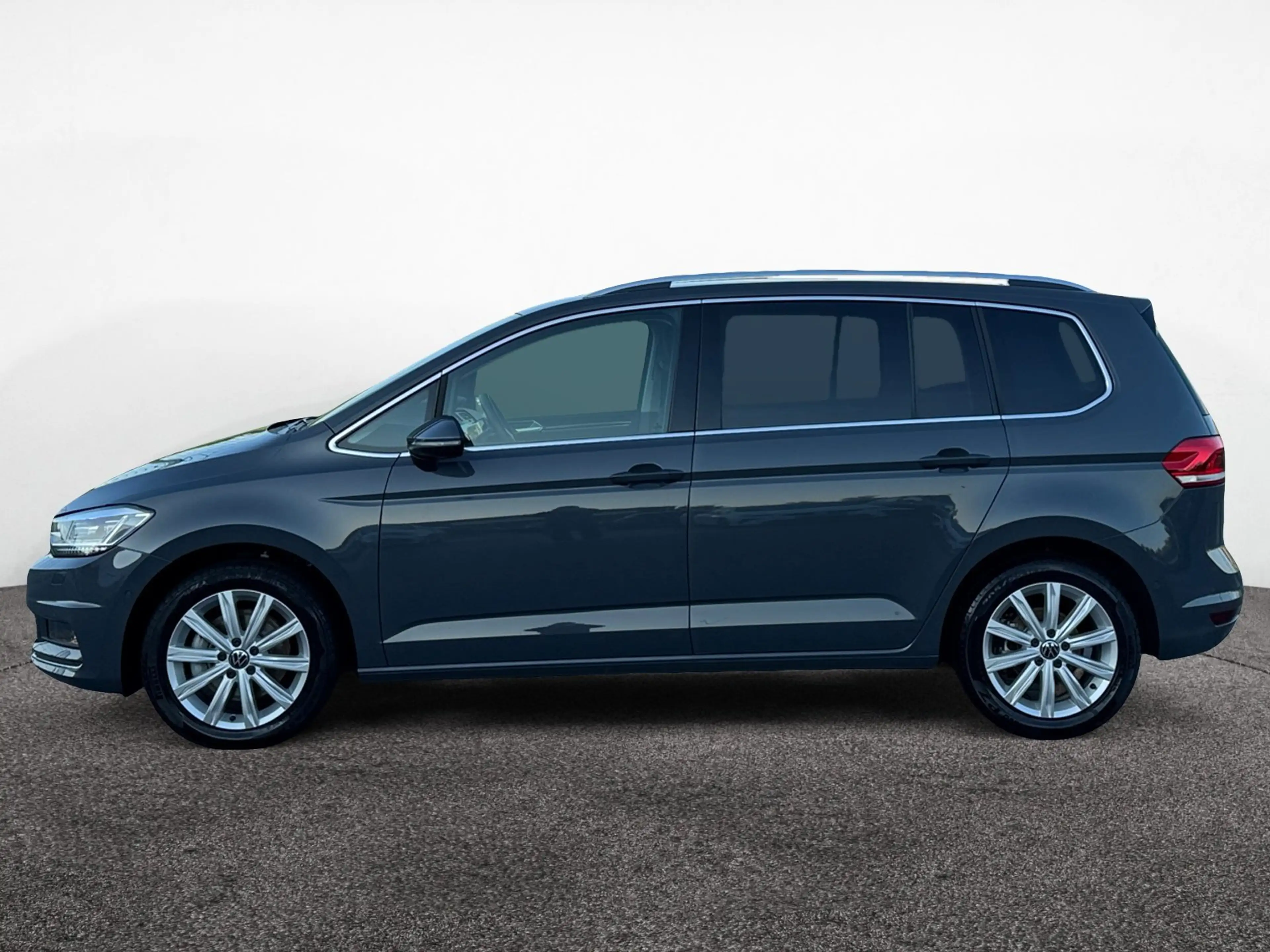 Volkswagen Touran Highline TSI DSG|7 SITZE|AHK|el.HECK|NAVI — photo 4