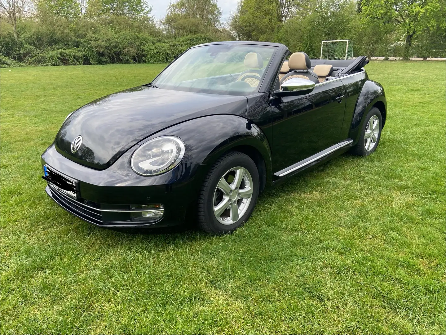 Volkswagen Beetle The Beetle Cabriolet 2.0 TDI DSG Blue Motion Techn Schwarz - 2