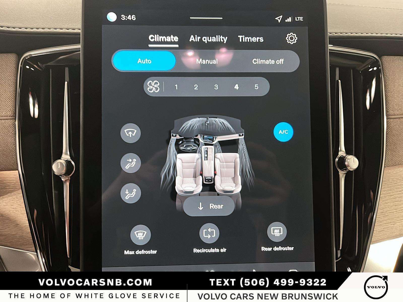 2026 Volvo XC90 B6 Ultra Bright Theme thumb 11