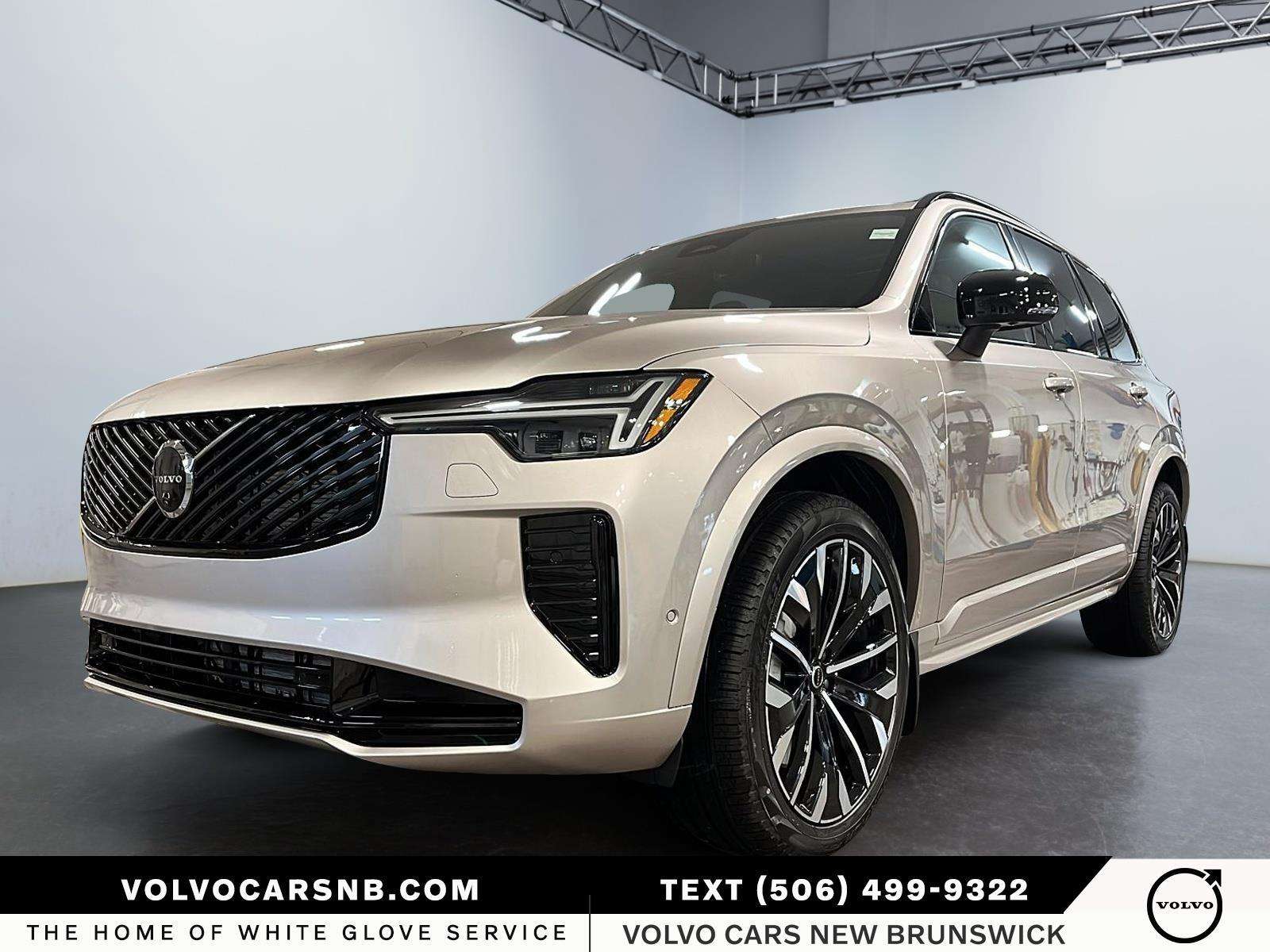 2026 Volvo XC90 B6 Ultra Bright Theme