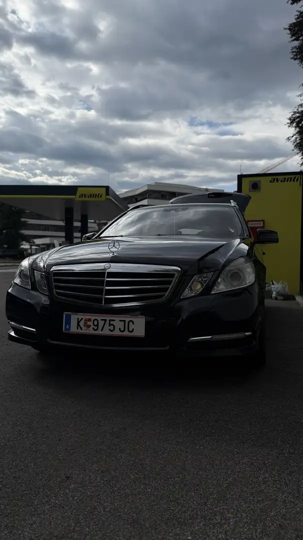 Mercedes-Benz E 350 T CDI DPF 4Matic BlueEFFICIENCY 7G-TRONIC Schwarz - 1