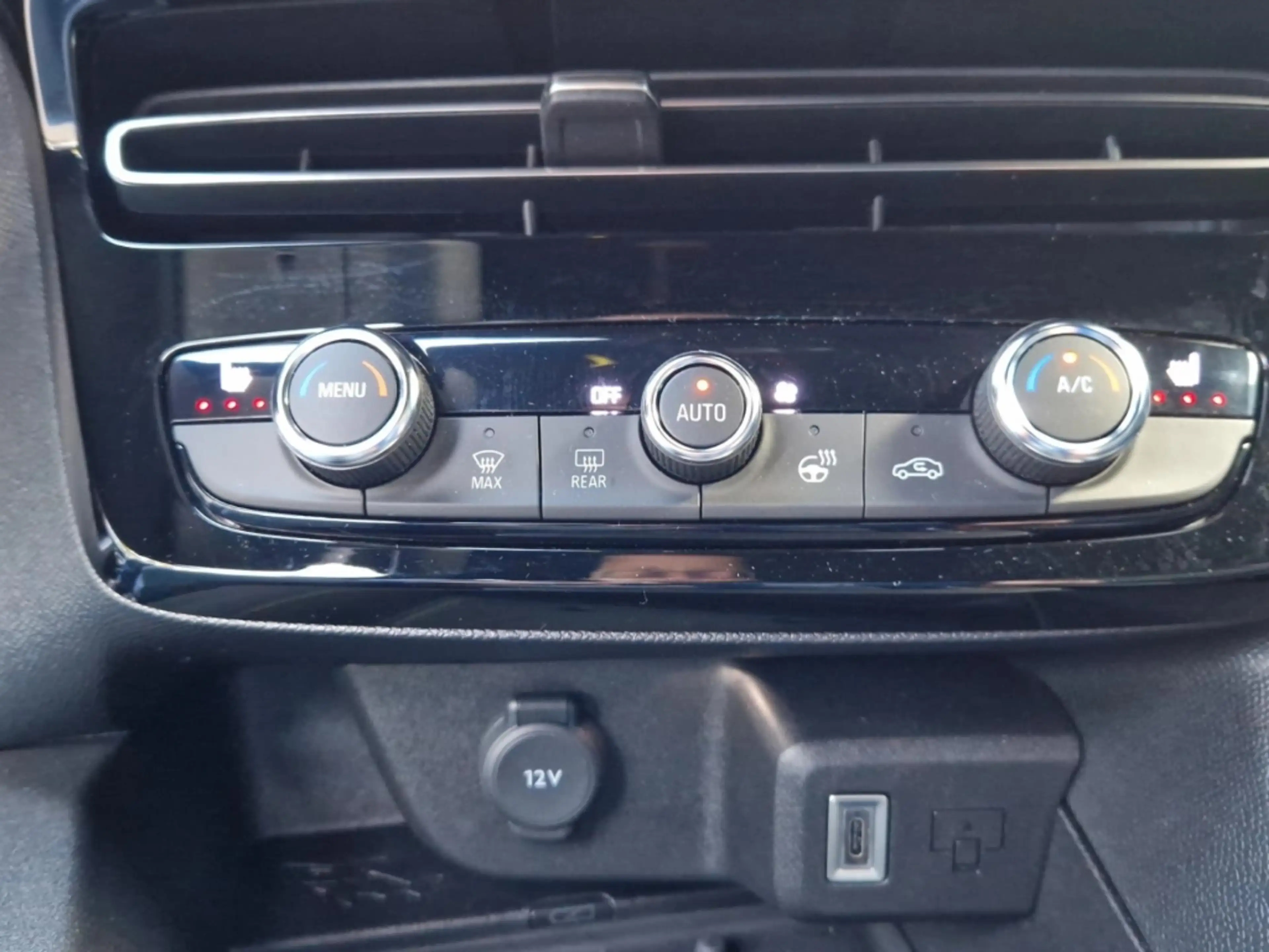 Opel Mokka 1.2 Turbo GS NP:33.907 € Navi PDC SHZ Kamera LED M — photo 13