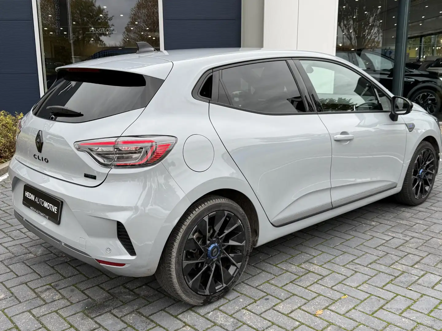 Renault Clio 1.6 E-Tech Full Hybrid 145 esprit Alpine | BOSE | Gris - 2