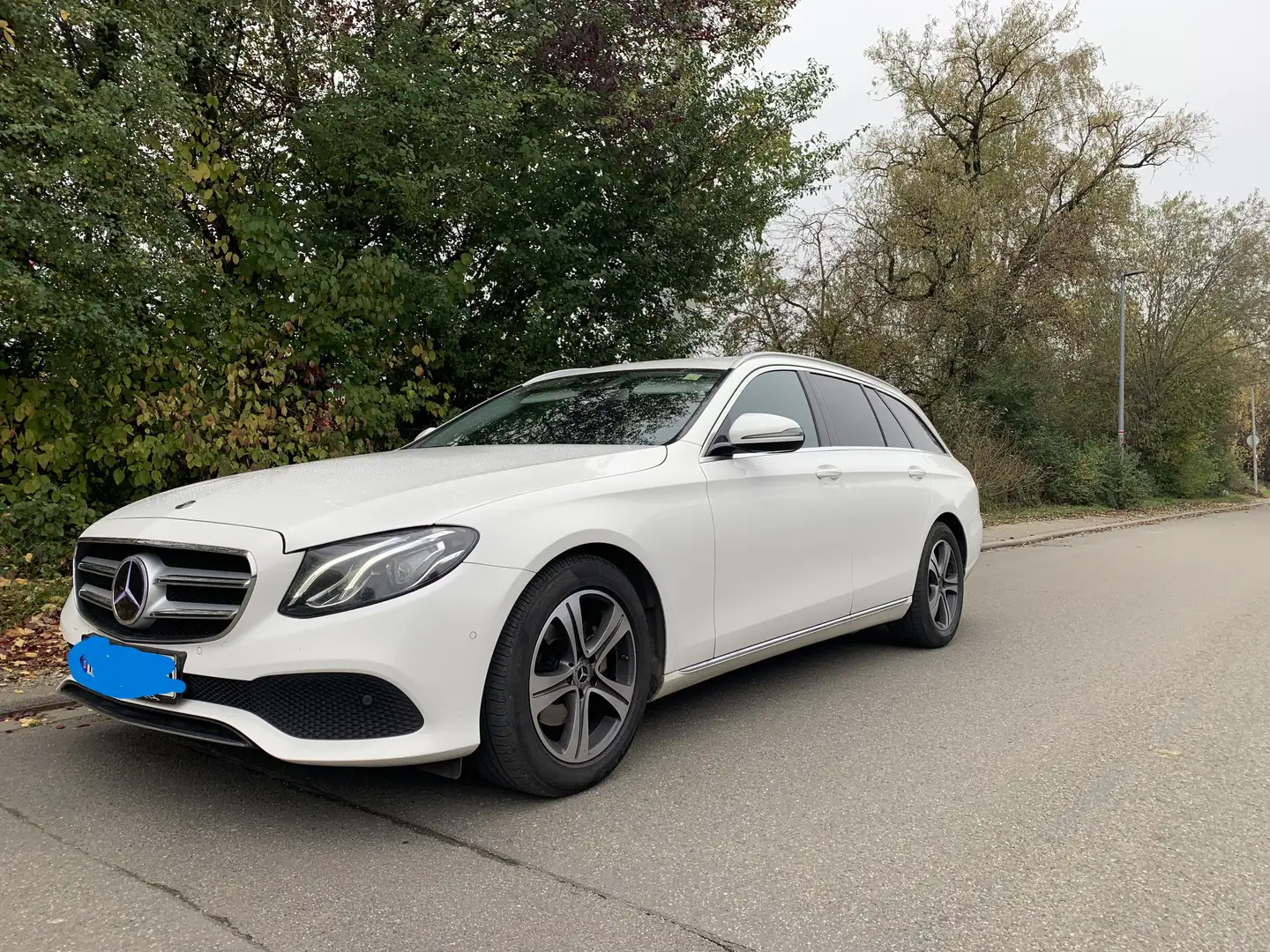 Mercedes-Benz E 220 E 220 d T 9G-TRONIC Exclusive - 1
