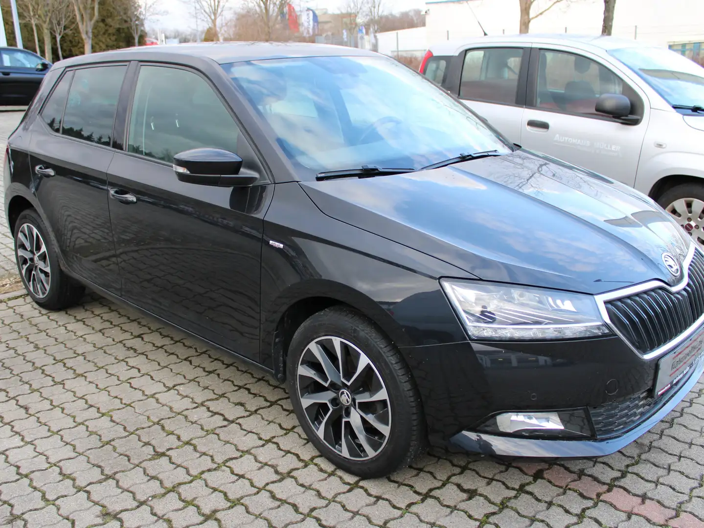 Skoda Fabia Drive 125 Best Of, Navi, LM, Panorama Dach Černá - 2