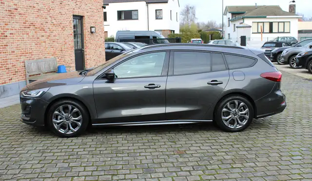 Ford Focus 1.0 EcoBoost Hybrid Automaat  ST-LINE !!