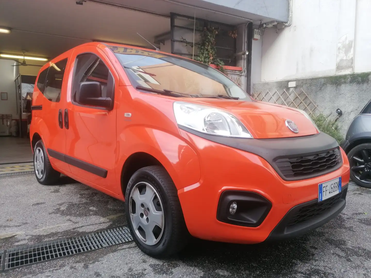 Fiat Qubo METANO 1.4 NAT. POWER ACTIVE 70 CV Orange - 1