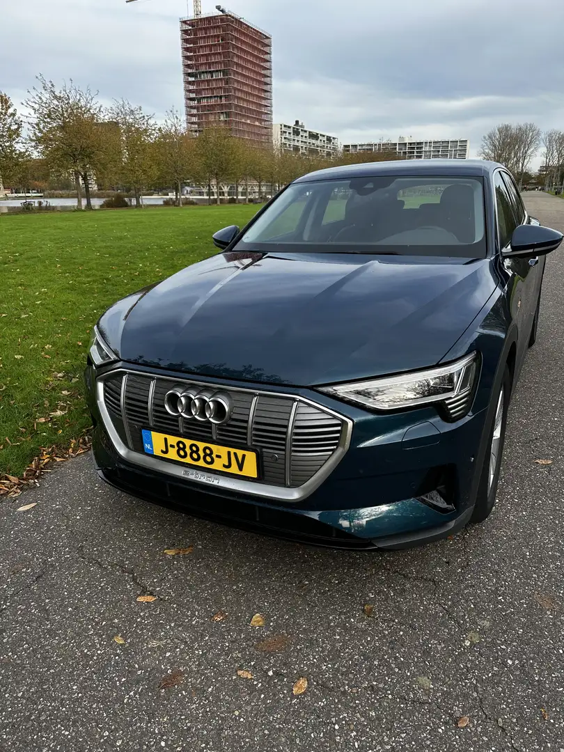 Audi e-tron quattro edition Blue - 1