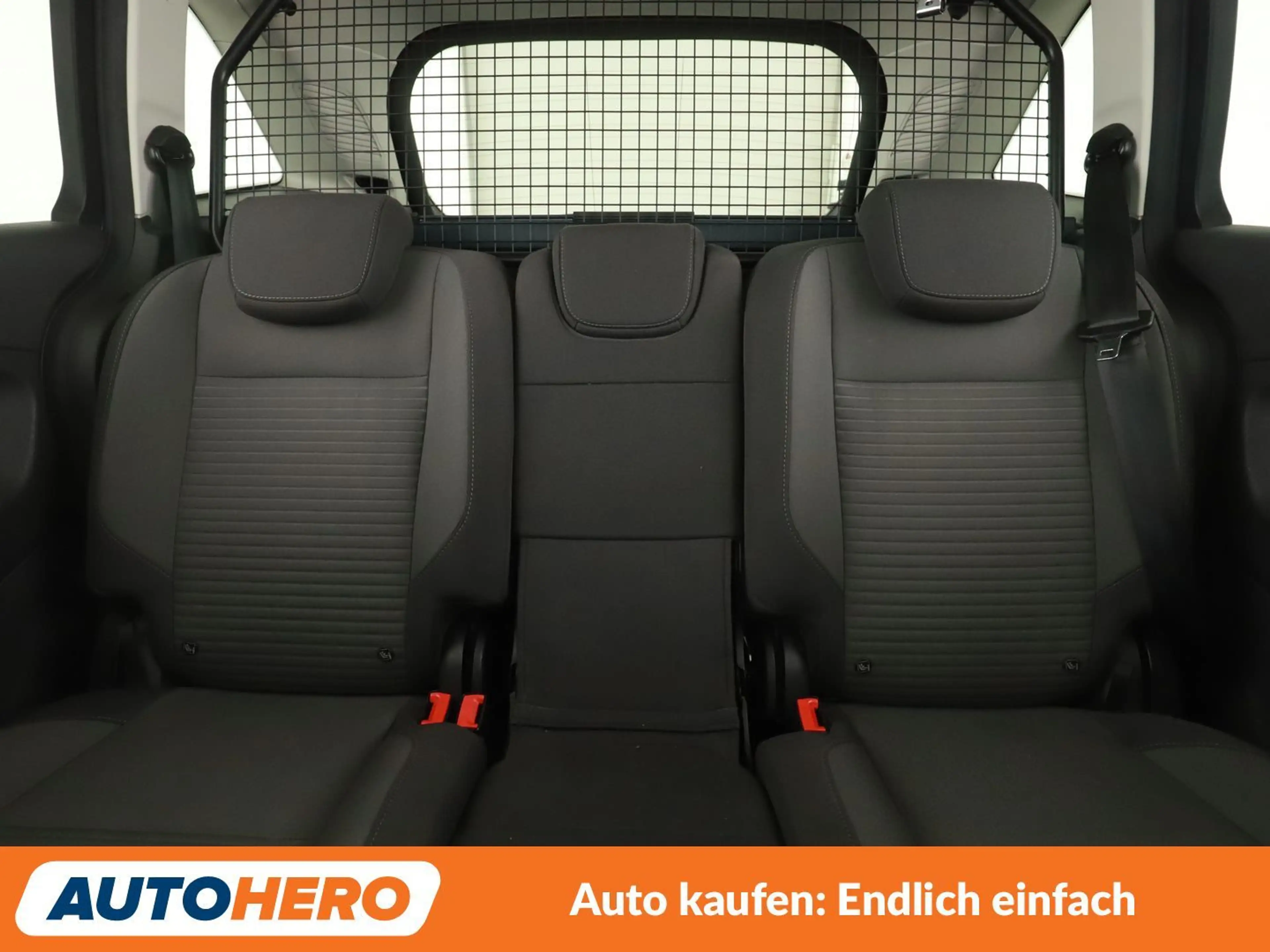 Ford Grand C-Max 2.0 TDCi Titanium*NAVI*CAM*TEMPO* — photo 15