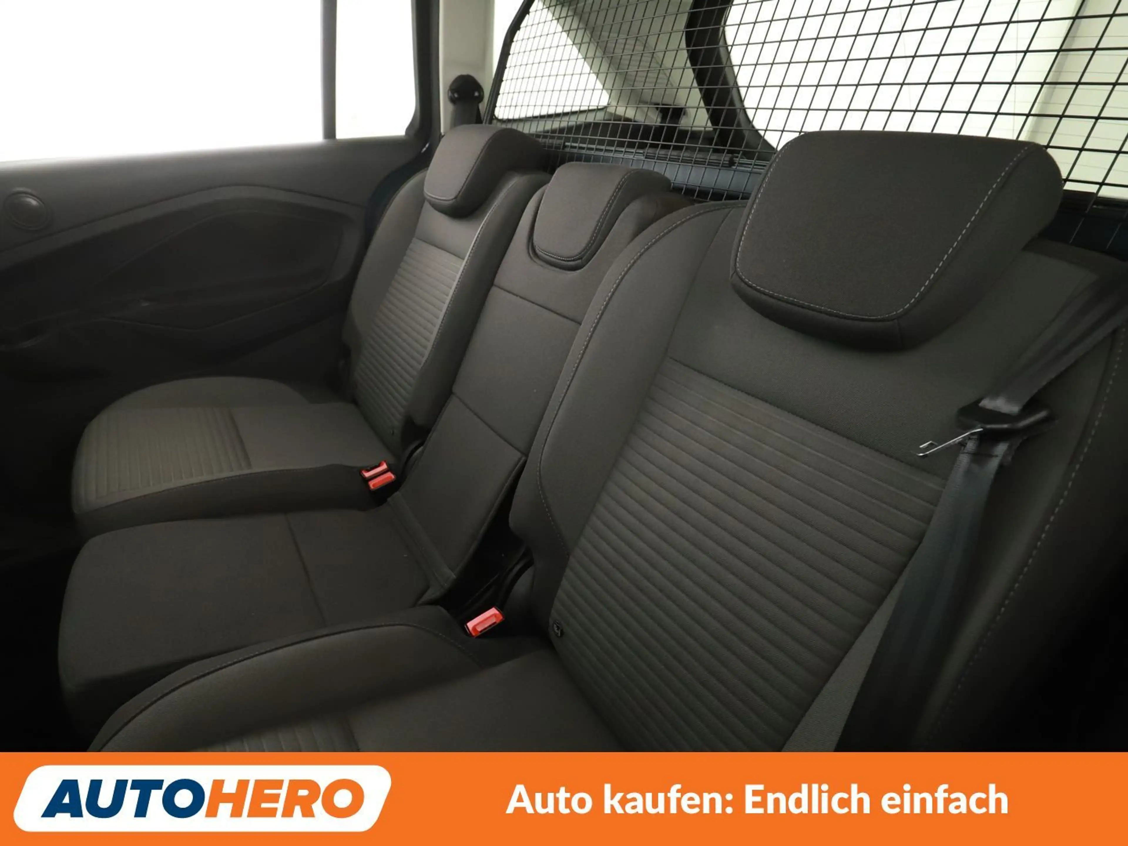 Ford Grand C-Max 2.0 TDCi Titanium*NAVI*CAM*TEMPO* — photo 14