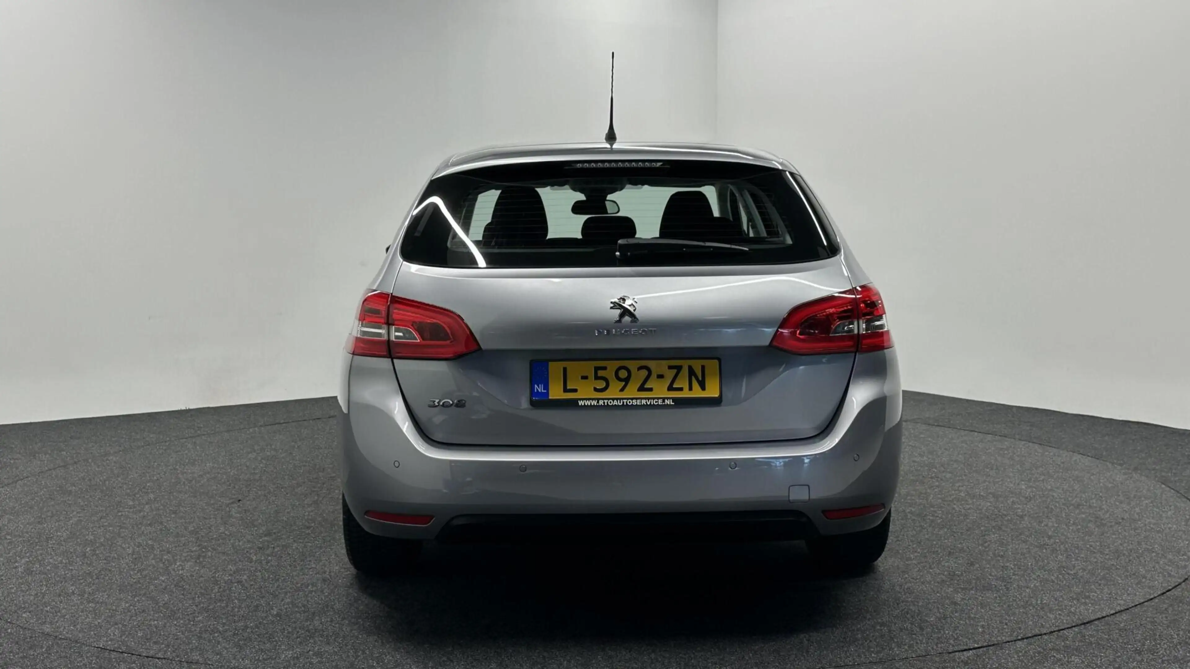 Peugeot 308 SW 1.2 PureTech Blue Lease Active CARPLAY LM NAVI — photo 7
