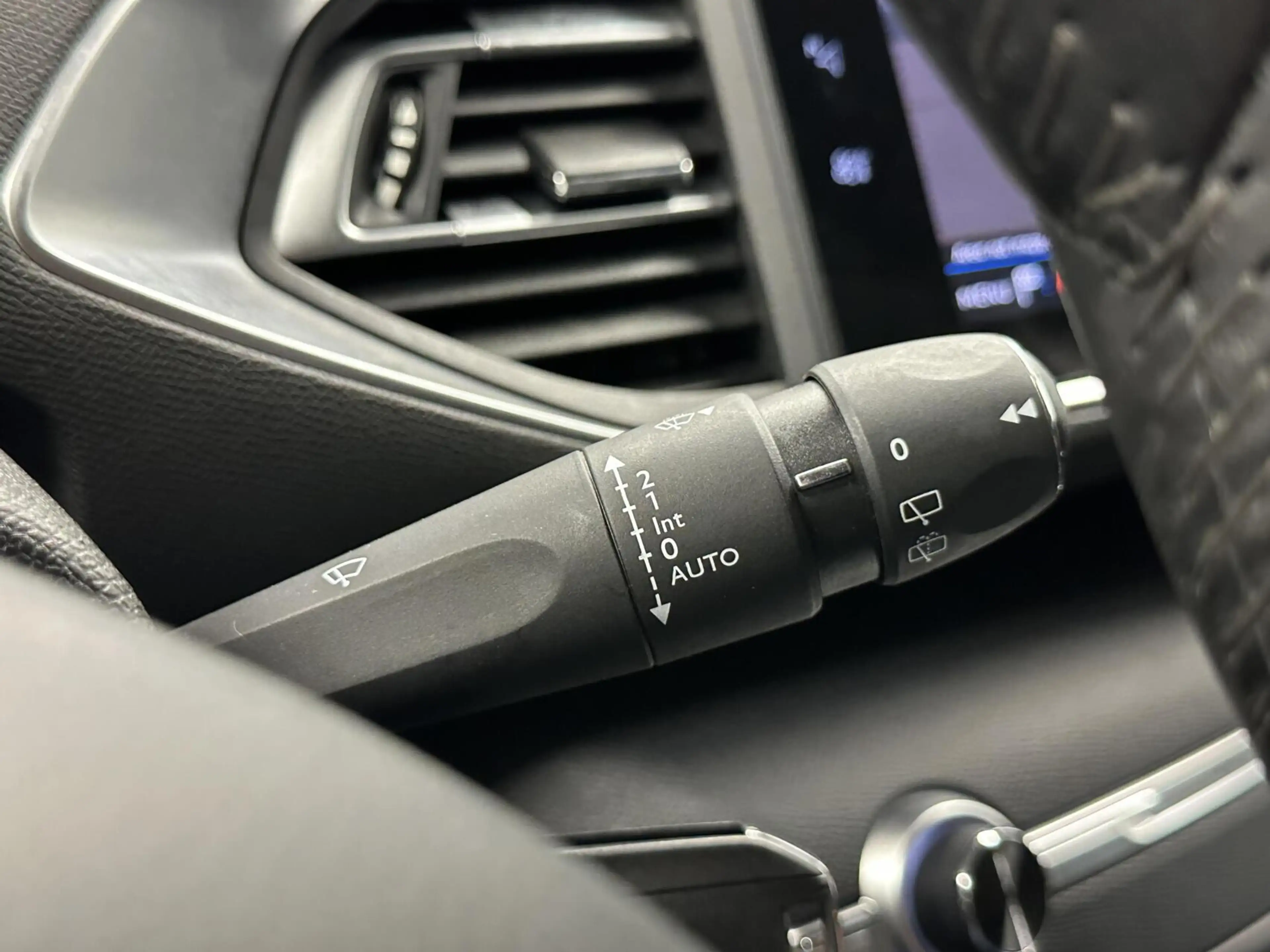 Peugeot 308 SW 1.2 PureTech Blue Lease Active CARPLAY LM NAVI — photo 22