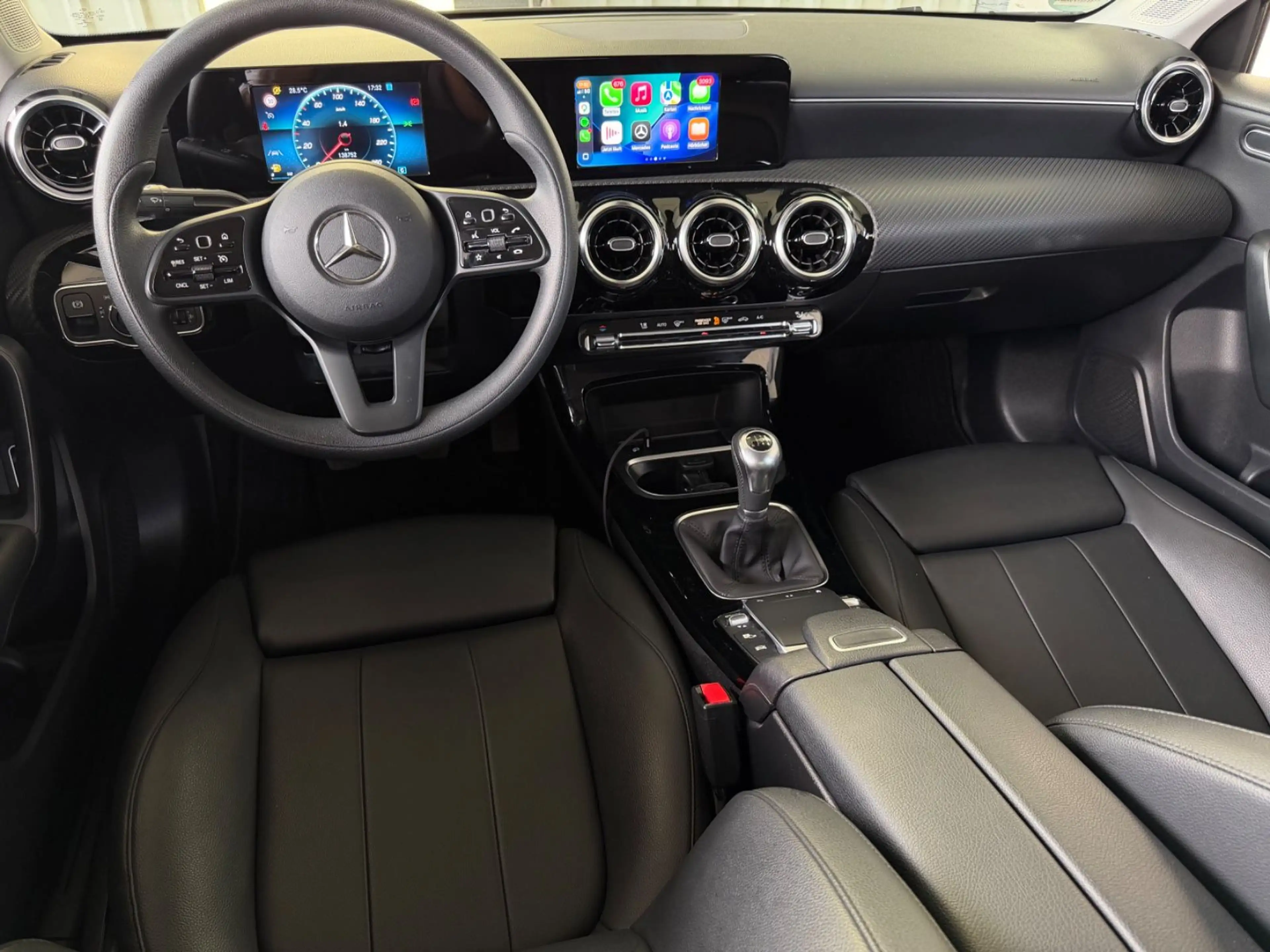 Mercedes-Benz A 180 d Limousine*CARPLAY*NAVI*AHK*PARK-ASSIST* — photo 7