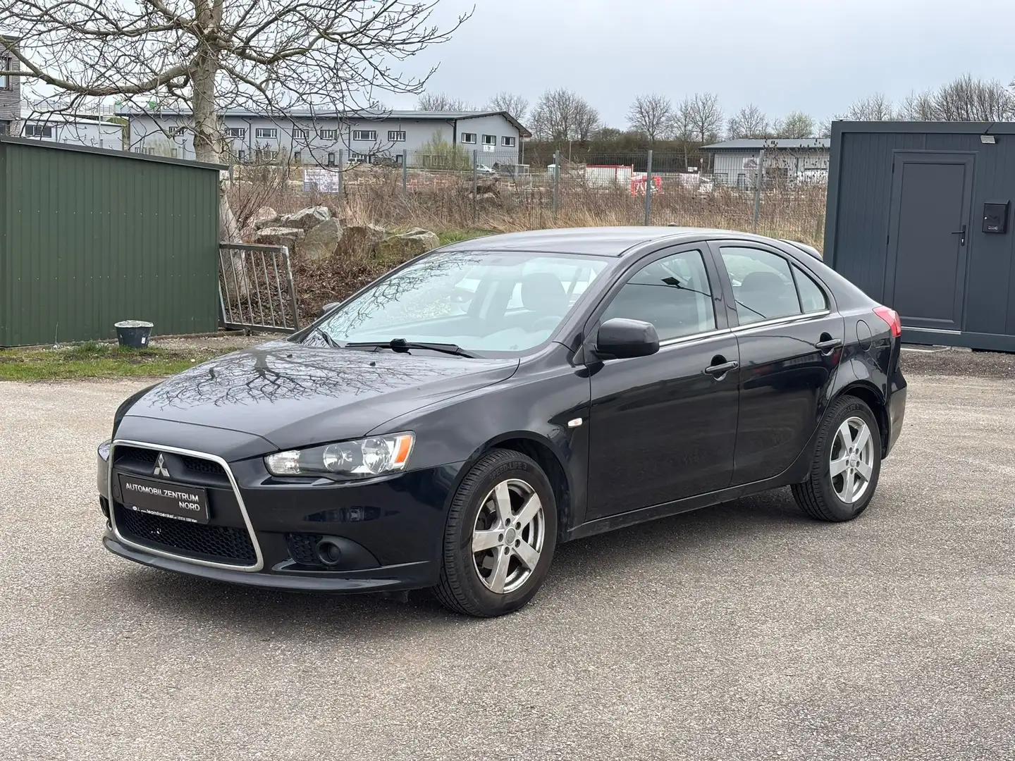 Mitsubishi Lancer 1.6 ClearTec Invite *Pickerl NEU 05.2027* Negro - 1
