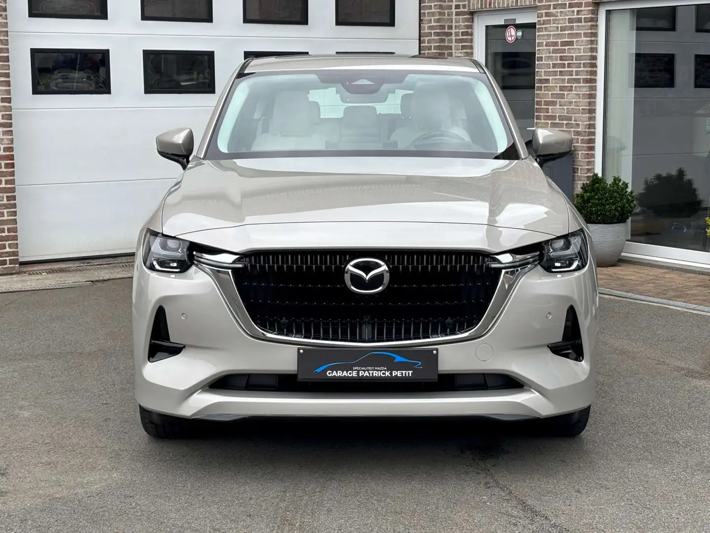 Mazda CX-60 CX-60 PHEV TAKUMI / Open dak / BTW AFTRB Beige - 2