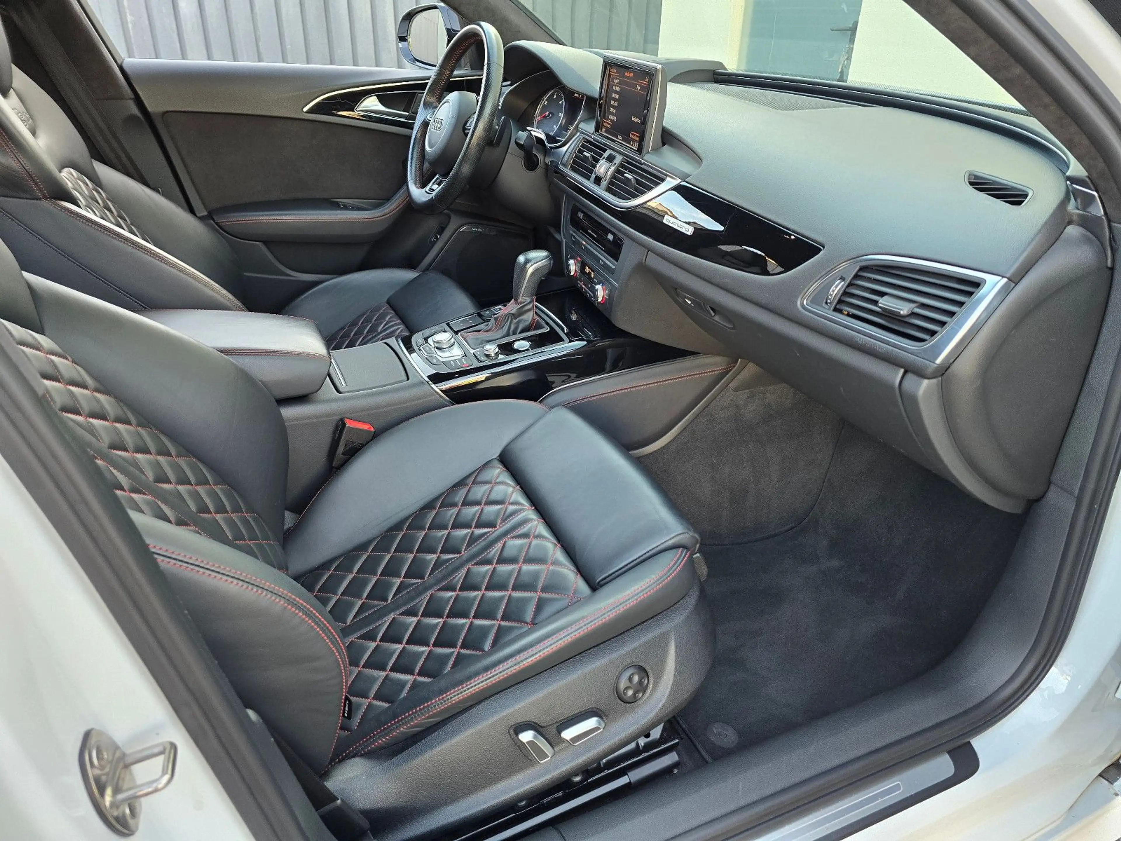 Audi A6 Avant 3.0 TDI quattro competition*Navi*LED*HU — photo 12