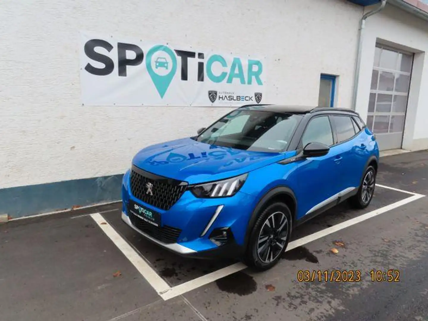 Peugeot 2008 GT Pack PT 130 EAT8 Blau - 1