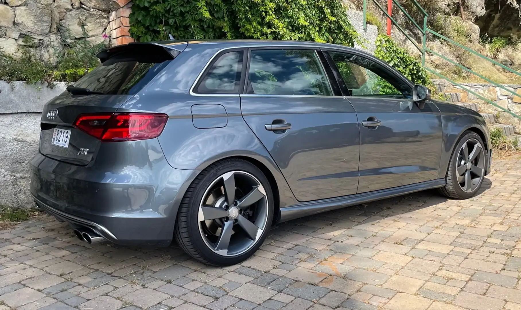 Audi S3 Sportback TFSI 370 ABT Quattro STronic ***VENDU*** Grau - 2