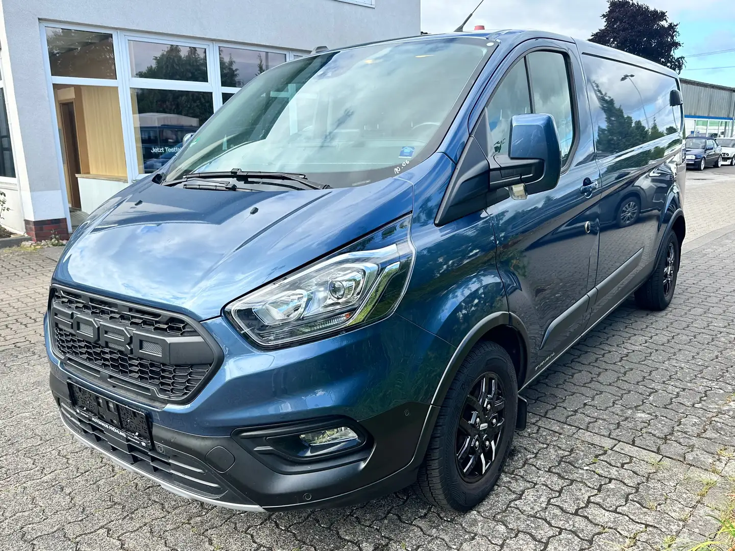 Ford Transit Custom 300 L2 Trail MHEV St.Hzg. Blau - 2