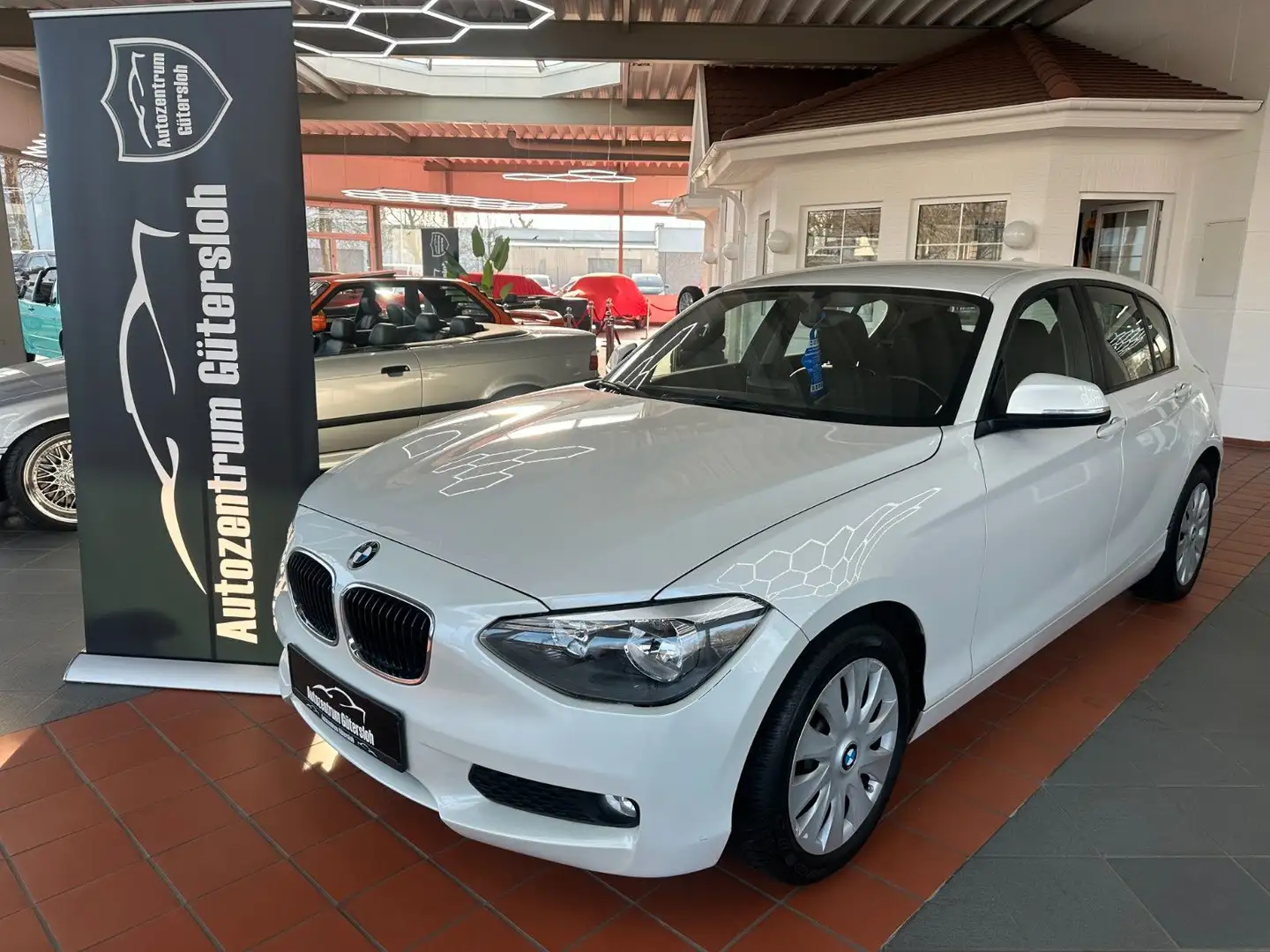 BMW 114 i * Sitz-H. / PDC / ALLWETTER / Garantie * Blanc - 1