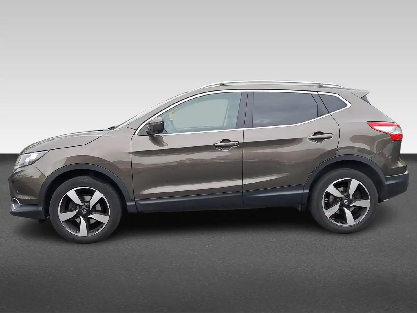 Nissan Qashqai 1.2 115pk DIG-T Connect Edition / Navigatie / 360 Bruin - 2