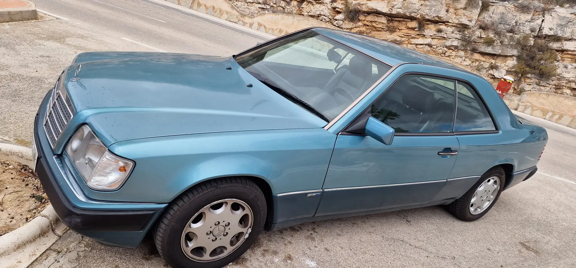 Mercedes-Benz E 320 E Coupé 320 Albastru - 2