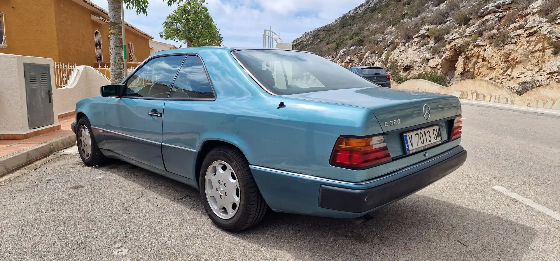 Mercedes-Benz E 320 E Coupé 320 Albastru - 1
