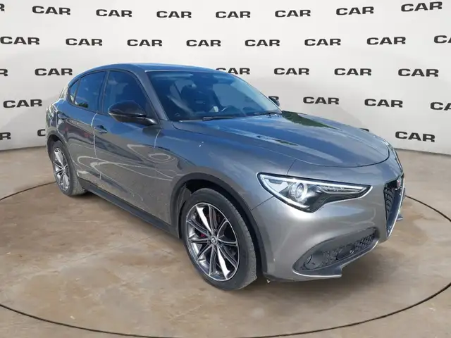 Alfa Romeo Stelvio 2.2 Turbo Diesel 160CV AT8 RWD Business