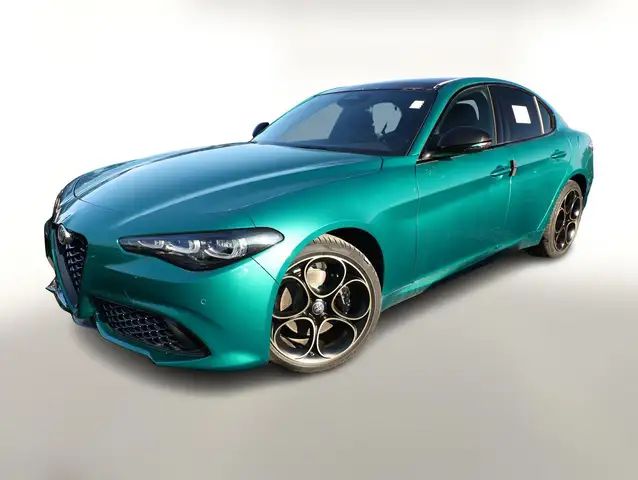 Alfa Romeo Giulia Intensa 2.2 D 210 AT8 Q4 Matrix Pano Nav 154 kW...