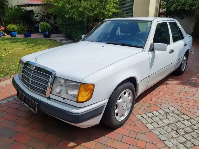 Mercedes-Benz E 400