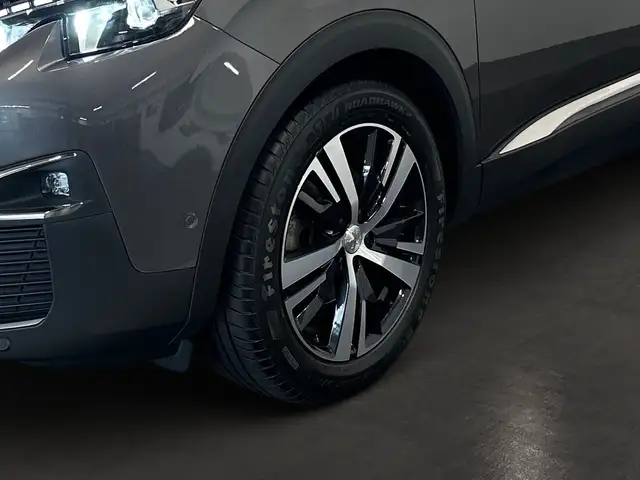 Peugeot 5008 view 13