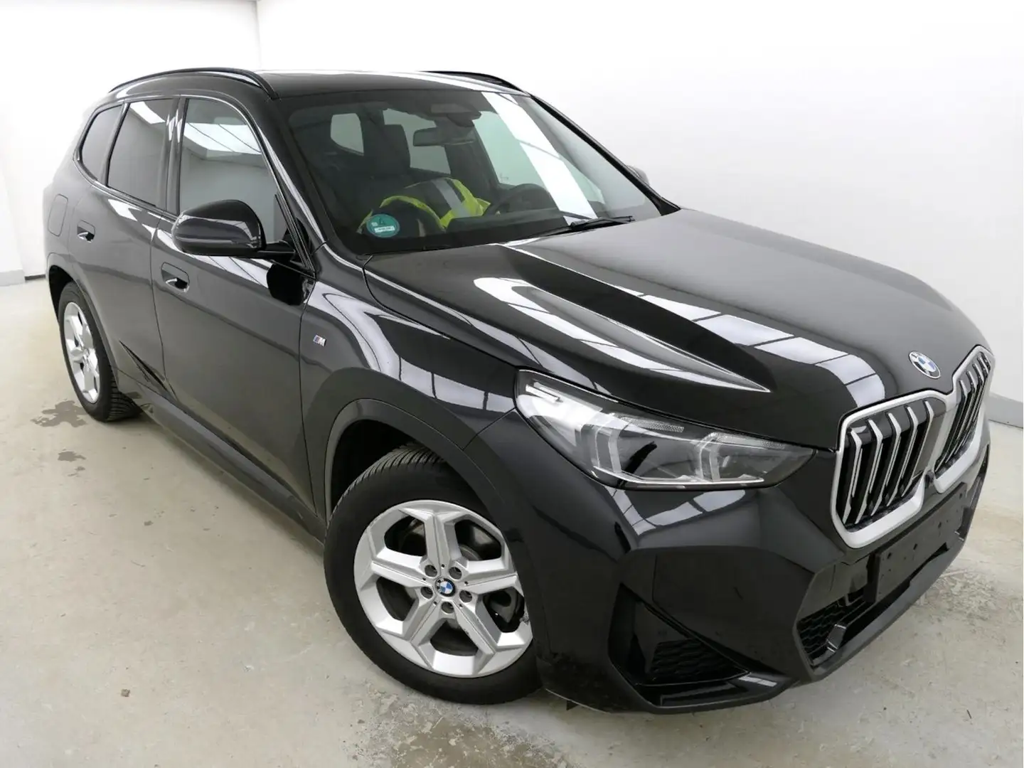 BMW X1 sDrive 20i M Sport Pano HUD ACC DrivingProf Noir - 2