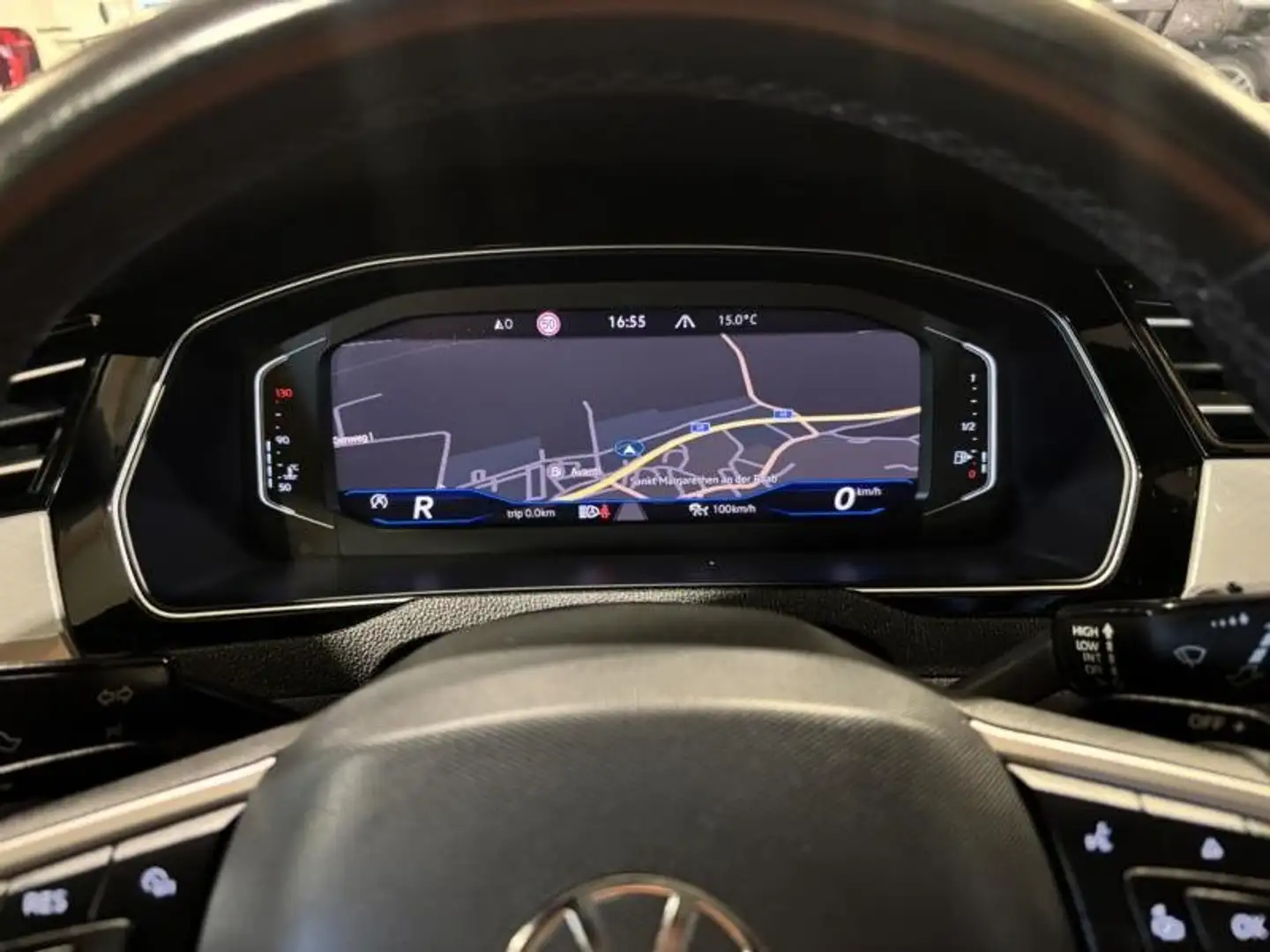 Volkswagen Passat Variant 2,0DSG LED VIRTUAL COCKPIT KAMERA AHK ACC DCC Schwarz - 2