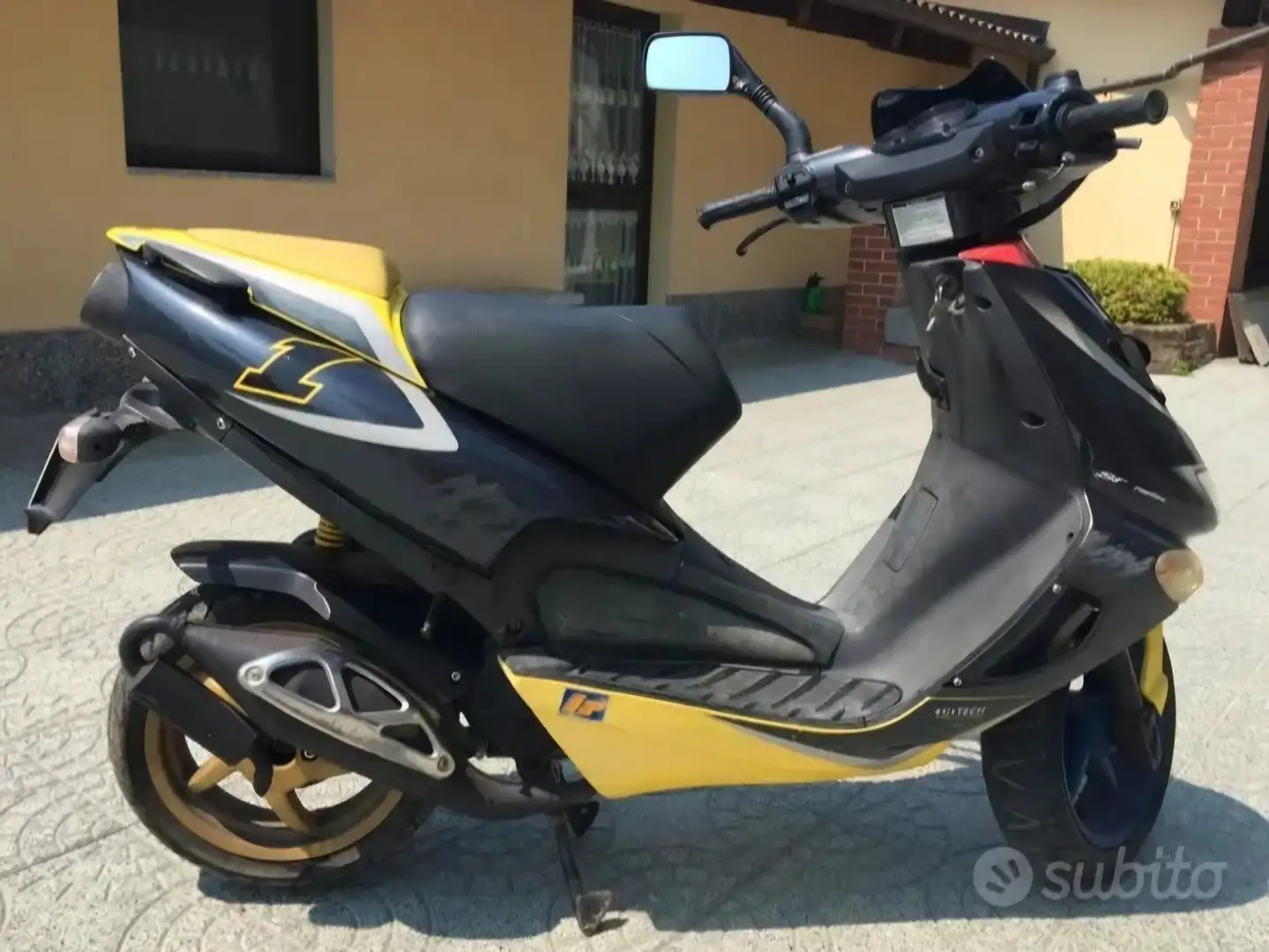 Aprilia SR Racing racing Giallo - 1