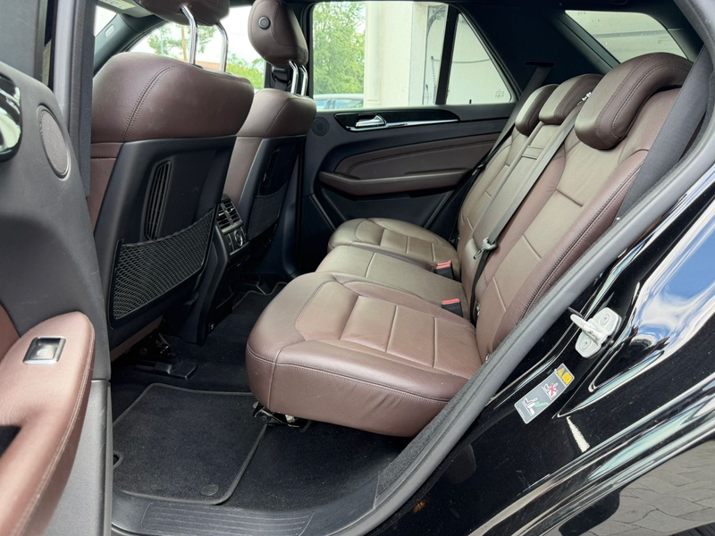 Mercedes-Benz ML 350 CDI BlueTec 4MATIC Vollausstattung — photo 10