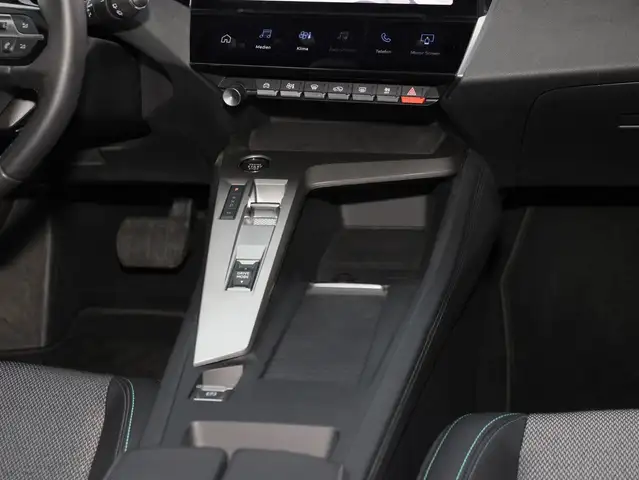 Peugeot 308 view 9