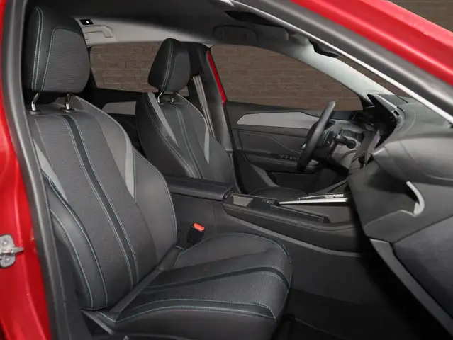 Peugeot 308 view 7