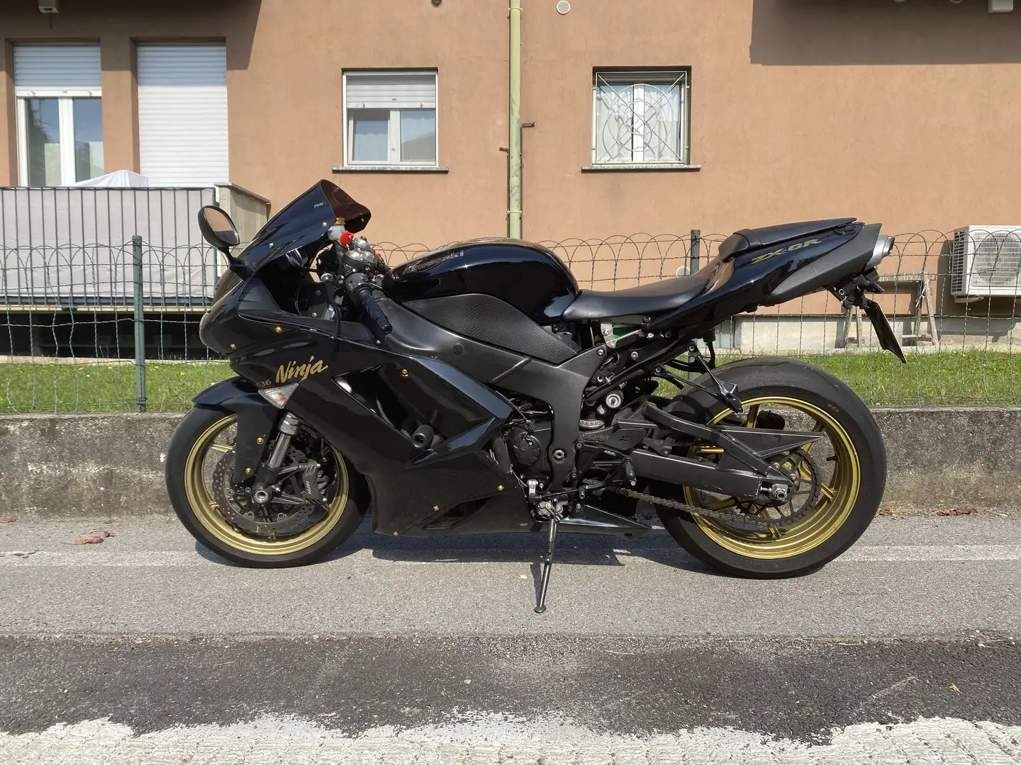 Kawasaki Ninja ZX-6R depotenziata - 2